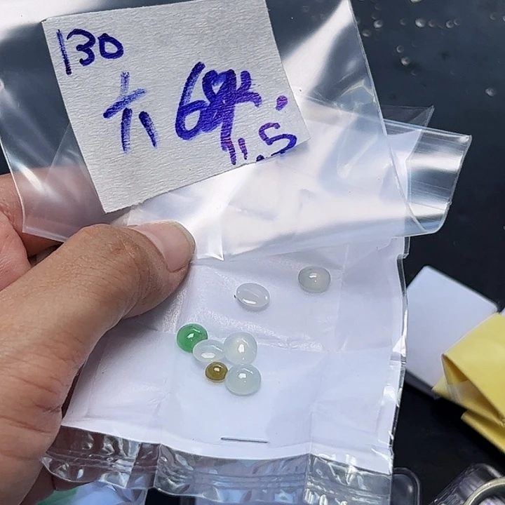 未镶嵌定制翡翠六*W不