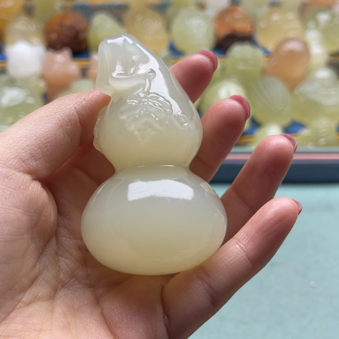 用***1天然雕刻桌面小摆件