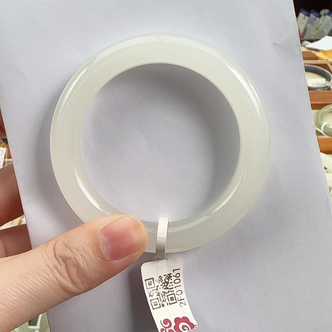 和田玉未镶嵌手镯53冰胶羊脂白