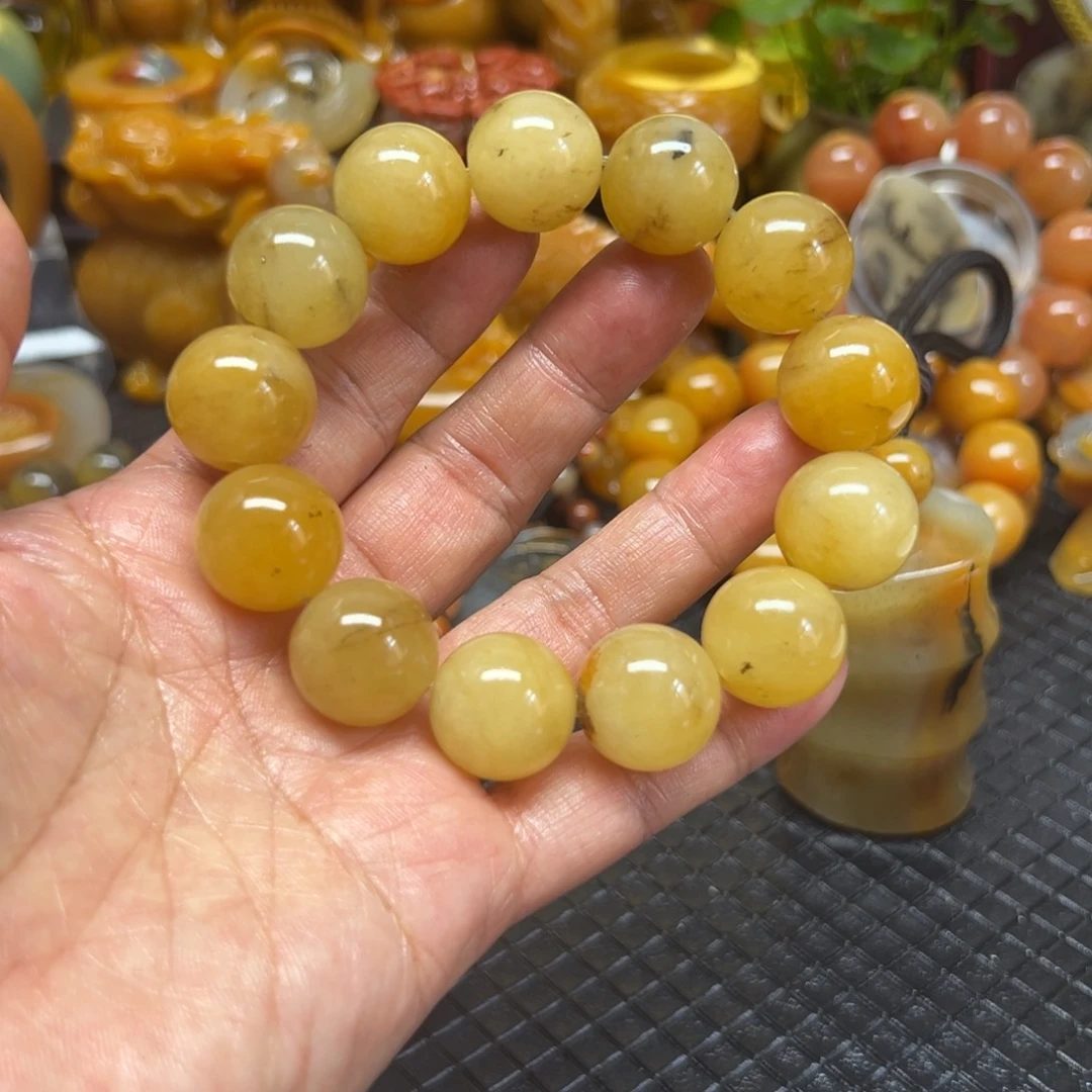 石英质玉未镶嵌颈饰