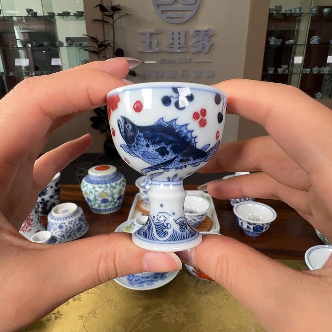 青花釉里红高足鱼藻