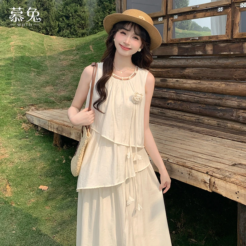 慕兔法式无袖背心蛋糕裙女2025夏季新款小个子度假风宽松a字裙子