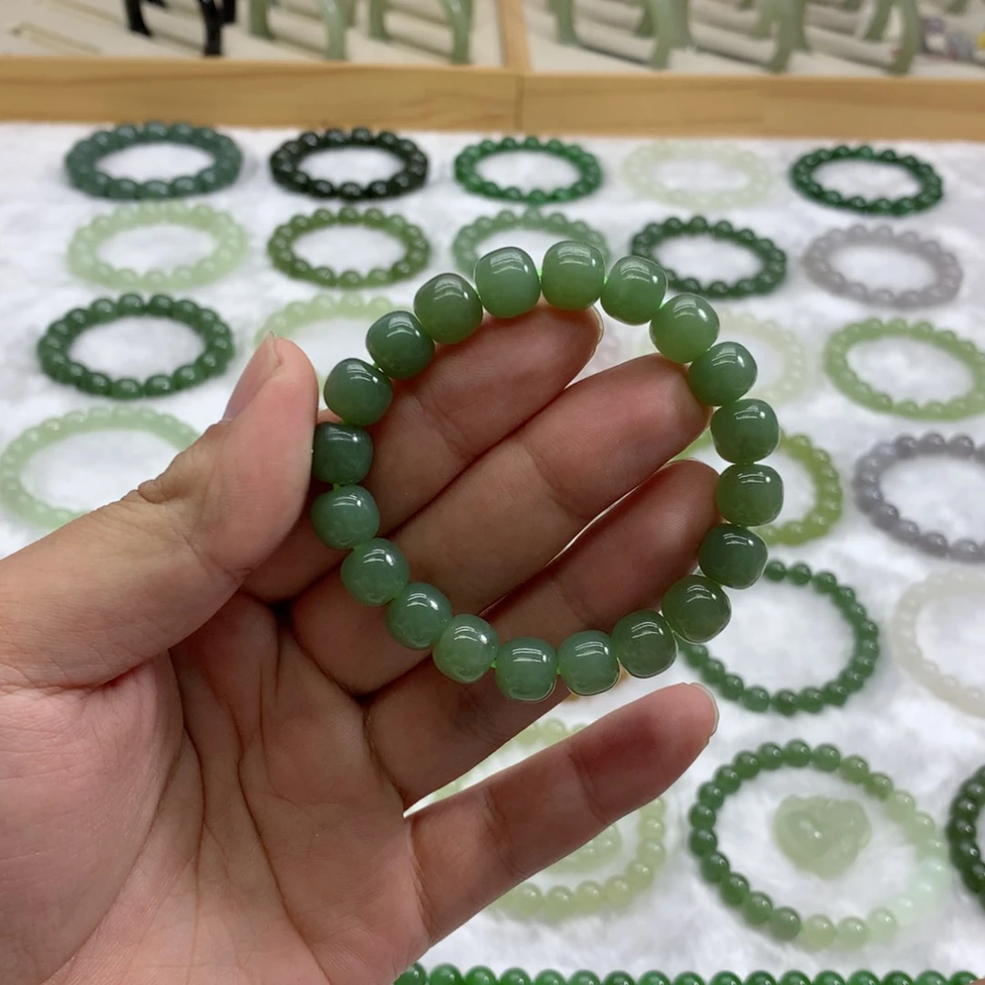 未镶嵌手串和田玉（湖水绿9.8）