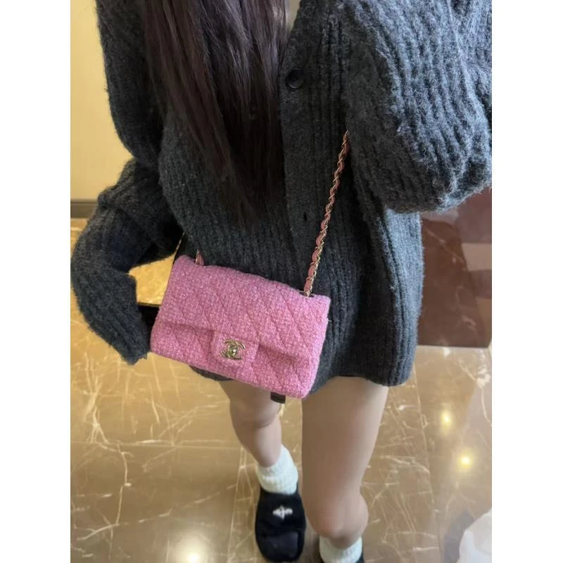 95新 Chanel/香奈儿  展会外场！粉色毛呢大mini cf包