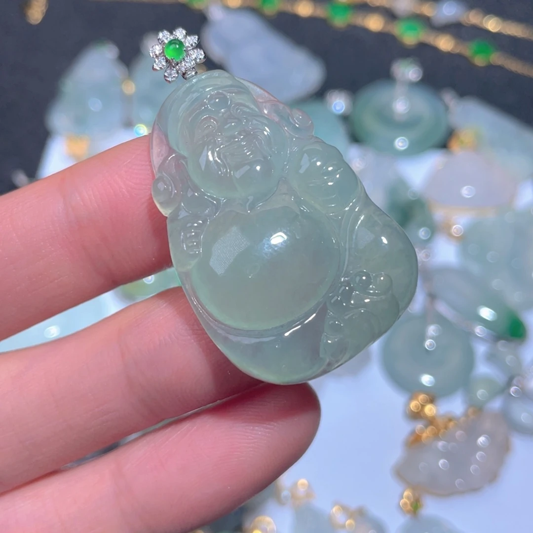 翡翠颈饰18K金镶嵌翡翠