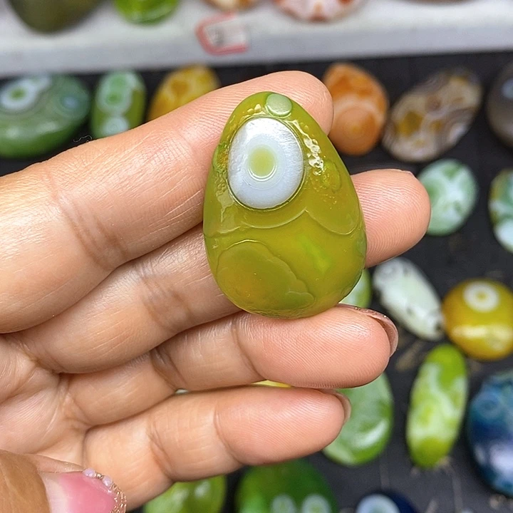 单眼奇石水滴饰品