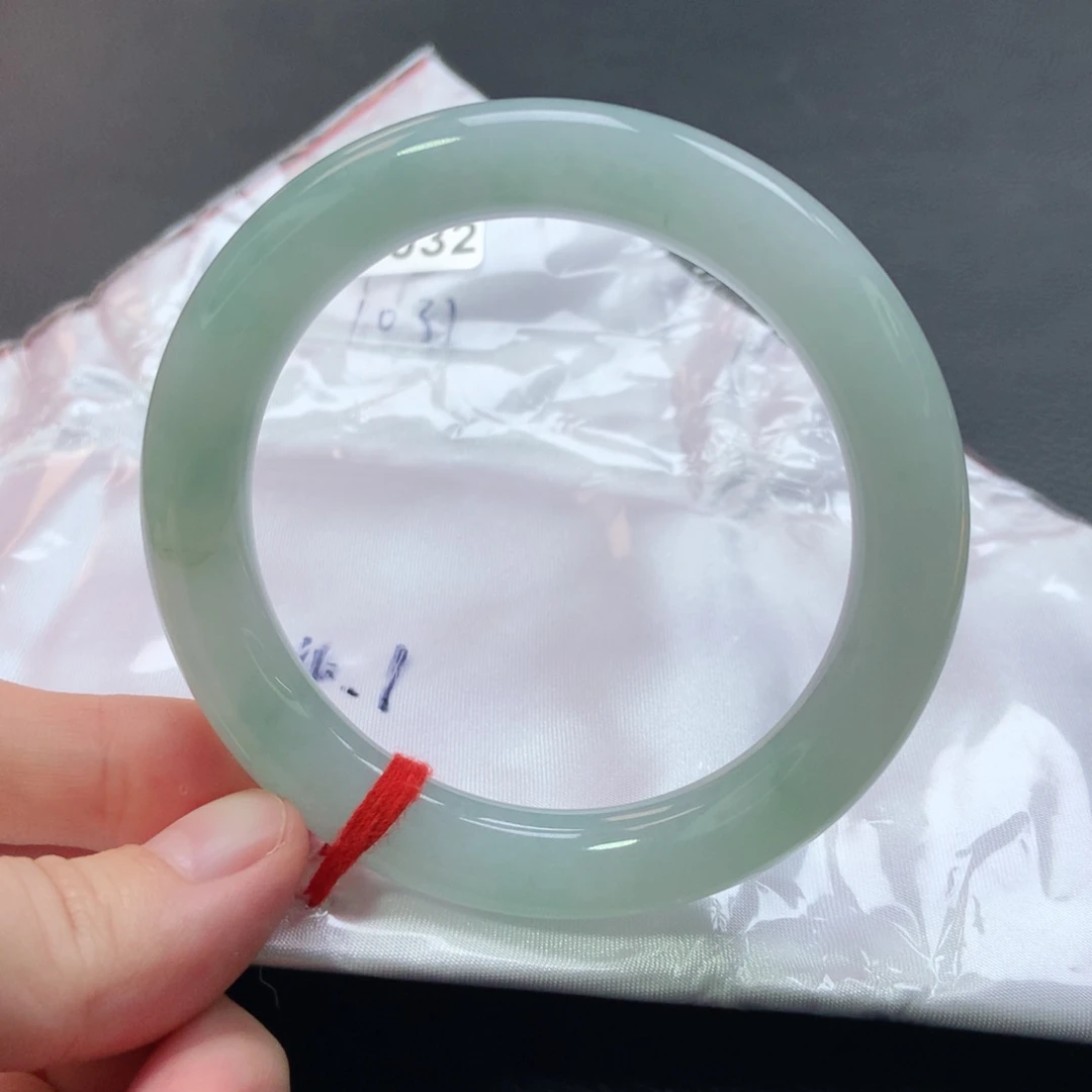 翡翠手镯未镶嵌1032号