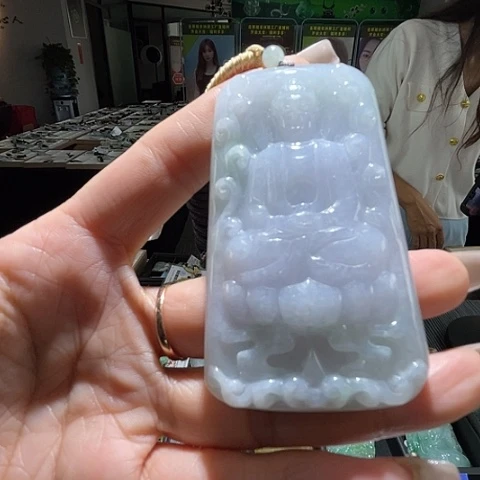 颈饰未镶嵌翡翠一个