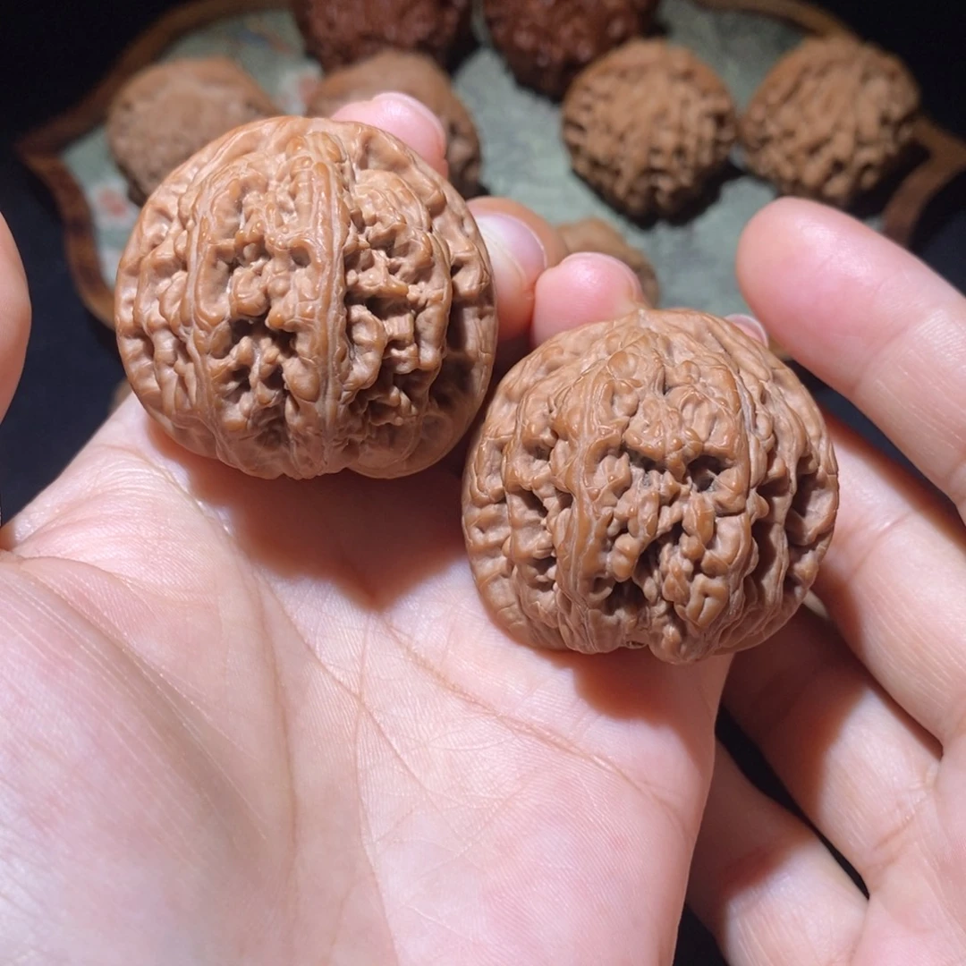 文玩核桃把件40粗筋