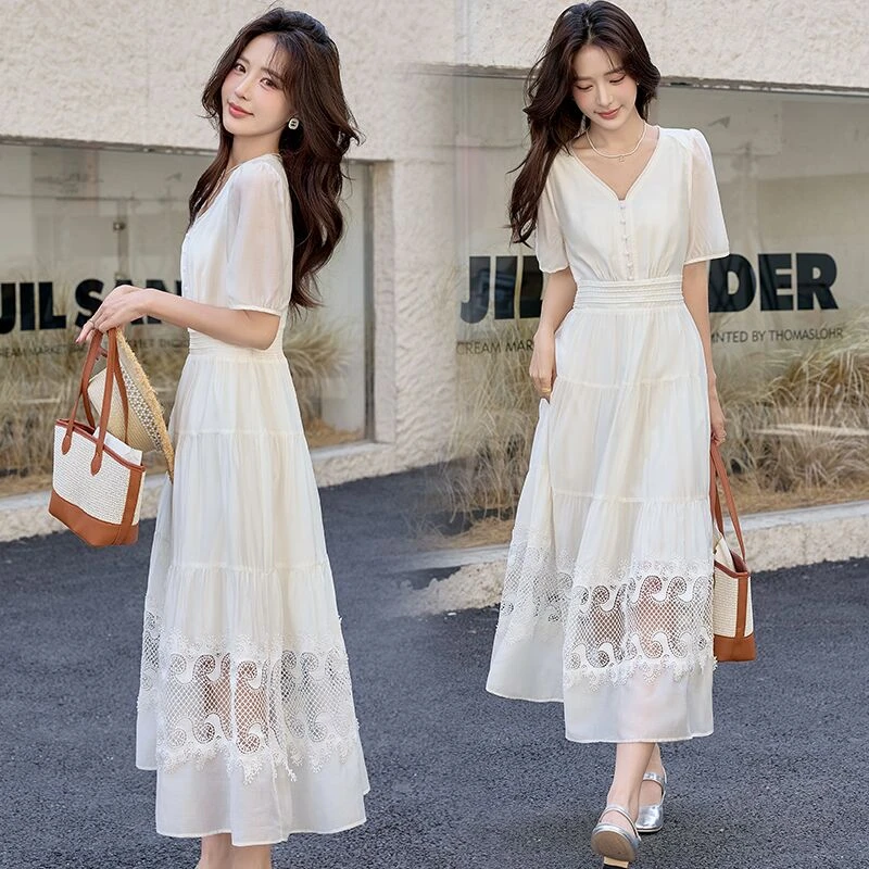 法式蕾丝镂空气质连衣裙女2025夏季新款名媛度假风中长款百褶裙子