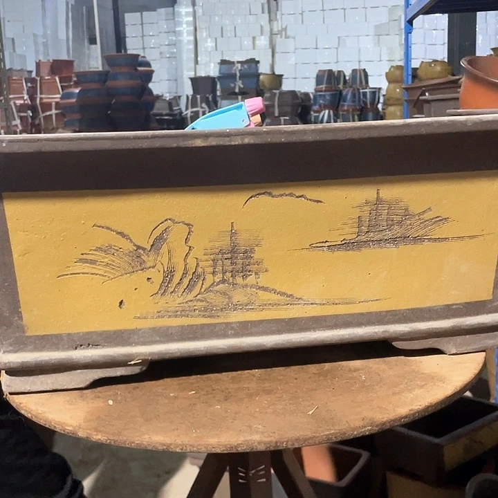 新品52黄色马槽花盆