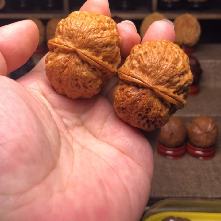 把件橄榄核22虎头门墩42
