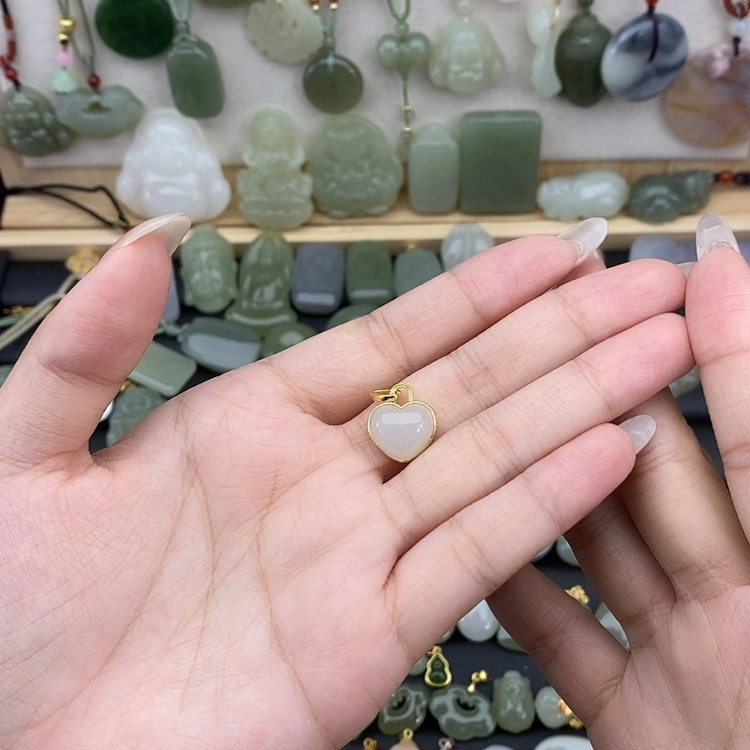 吊坠(赠链)银S925镶嵌和田玉