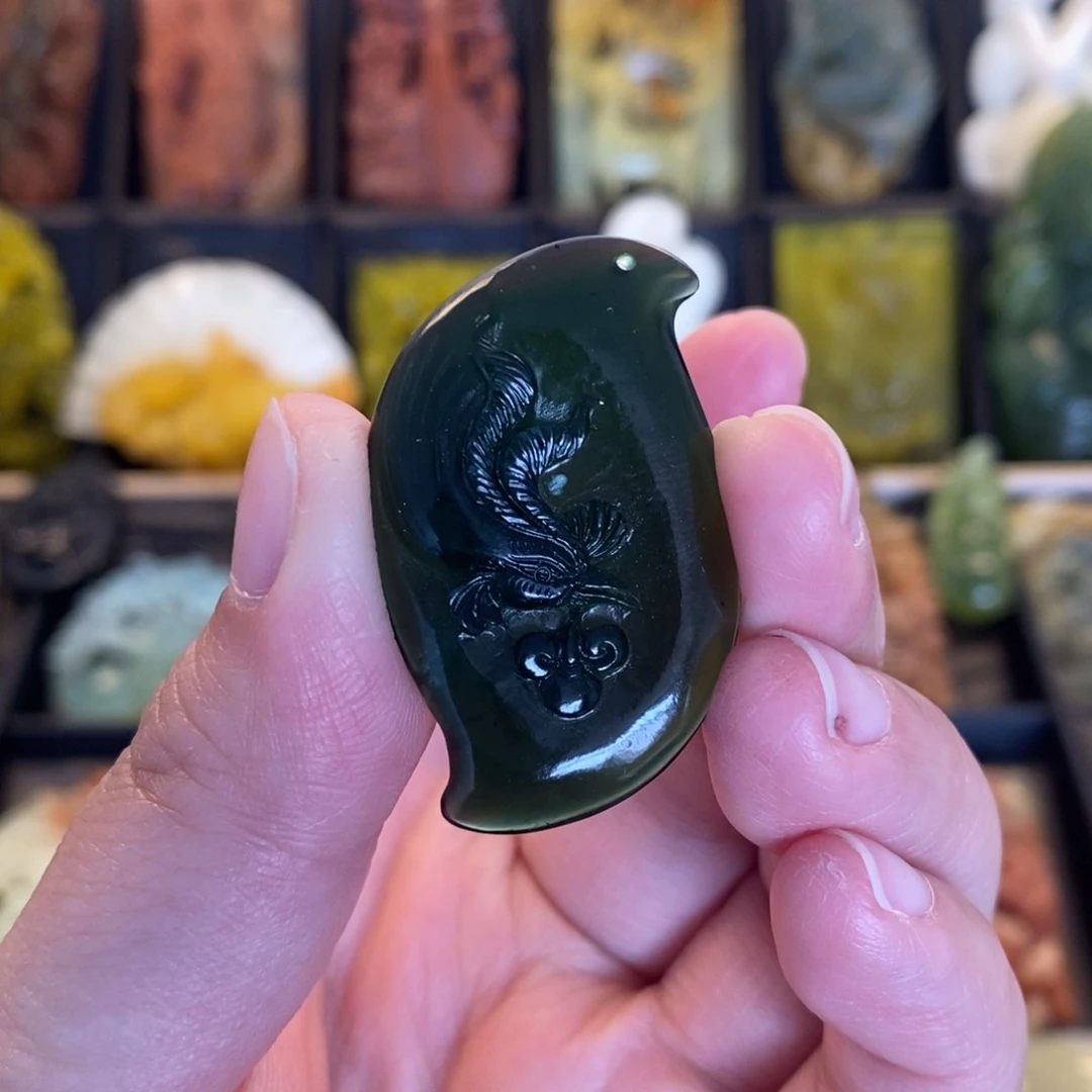 蛇纹石玉合金颈饰