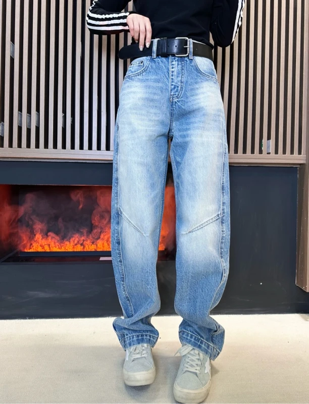 金小金 早春新款收腿弯刀牛仔裤百搭时尚