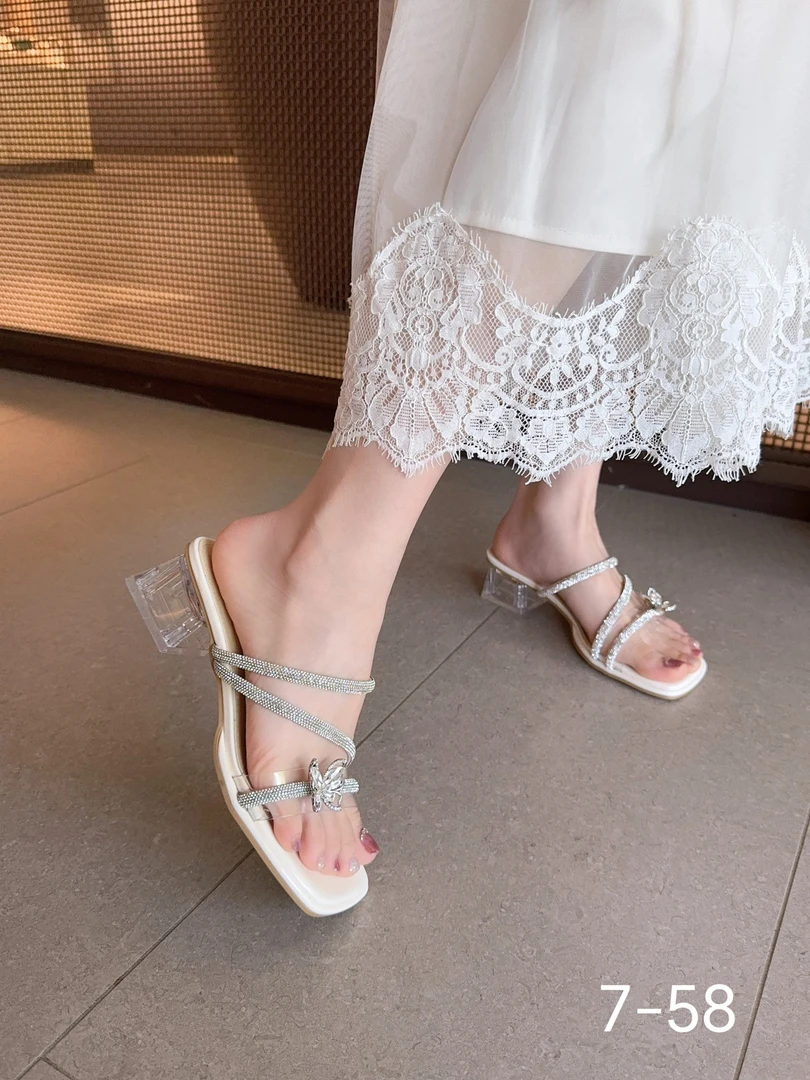 女鞋小白鞋时尚百搭