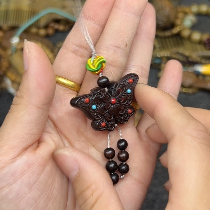 维腊木（绿檀）无事牌