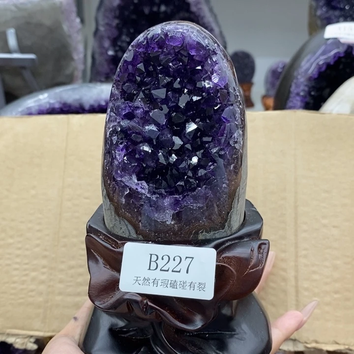 紫晶未镶嵌大型摆件（非配饰）