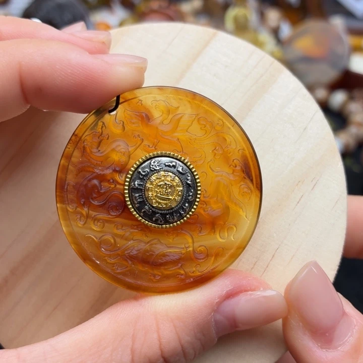 琥珀未镶嵌珠宝奇石40mm四大神兽时来运转（7.15克