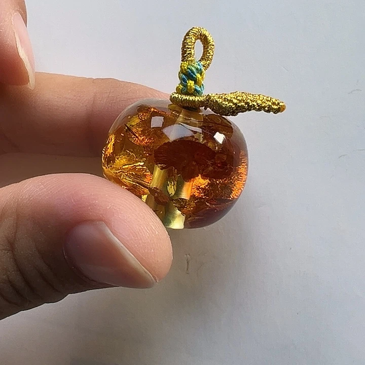 琥珀（花珀）颈饰未镶嵌