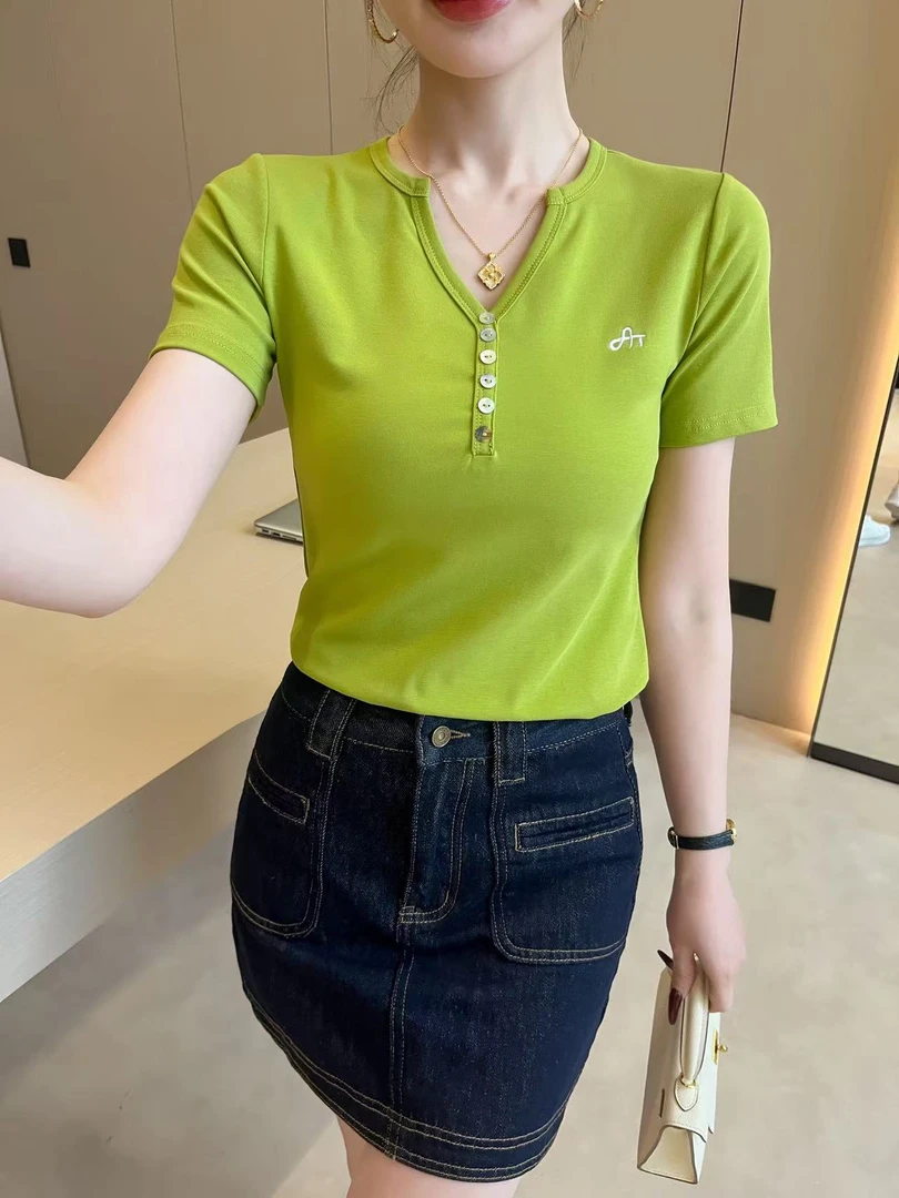 2025年夏季新款V领正肩时尚短袖T恤女装韩版纯色气质修身显瘦上衣