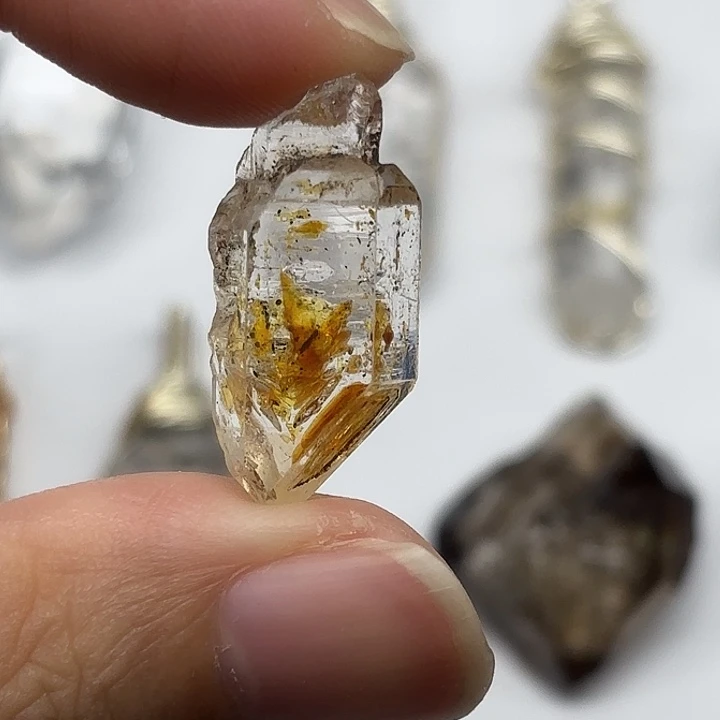 未镶嵌颈饰水晶巴基斯坦油胆闪灵钻26mm+