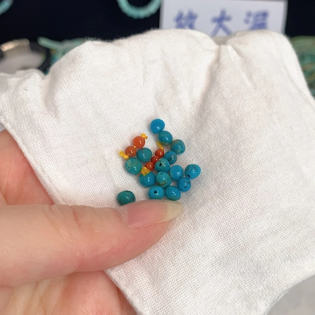 南红玛瑙未镶嵌珠宝奇石