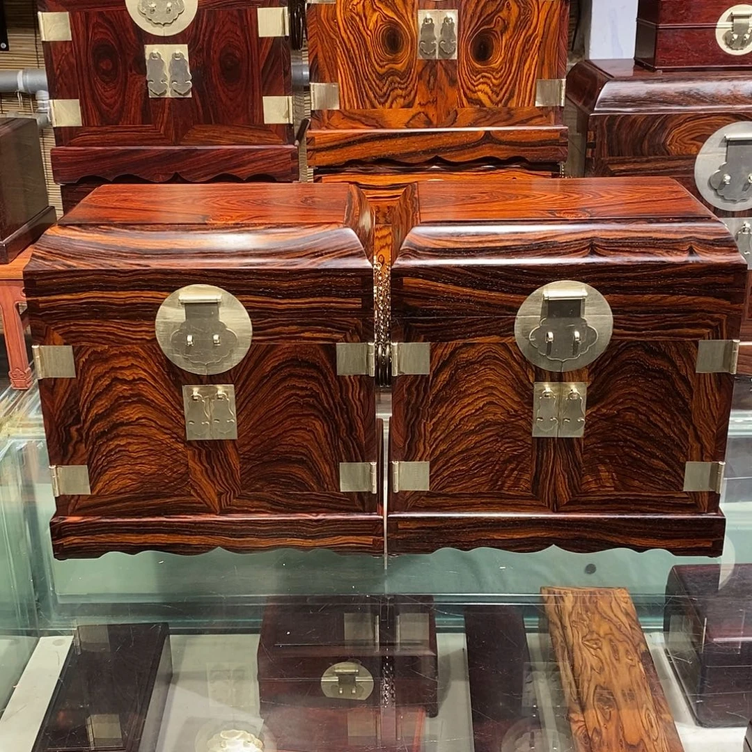 微凹黄檀（南美大红酸枝）独板官箱26/18.8/26