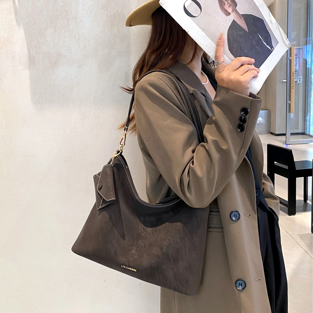 LIA CASSINI利亚卡西尼秋冬大容量休闲托特包通勤风单肩女包 6025