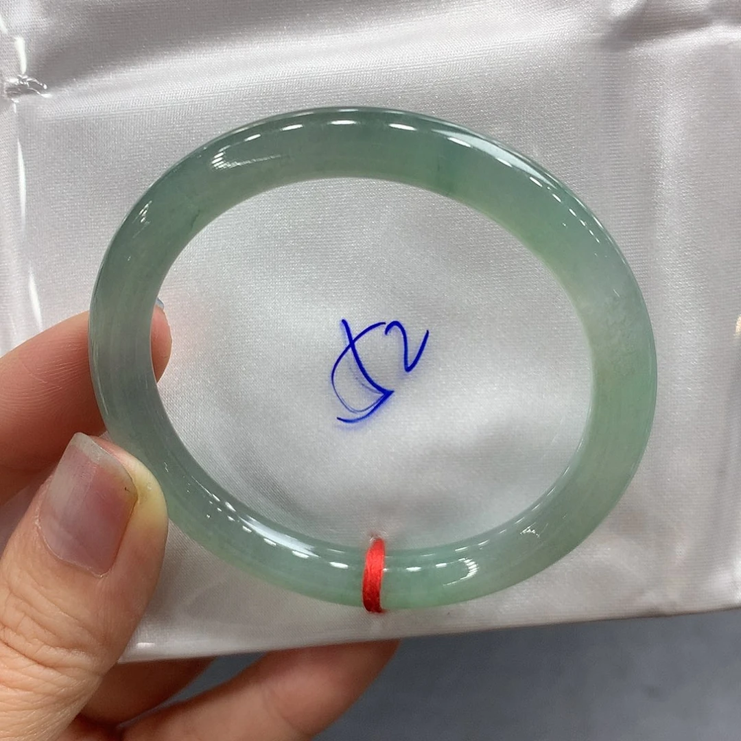 翡翠未镶嵌手镯52圆圆