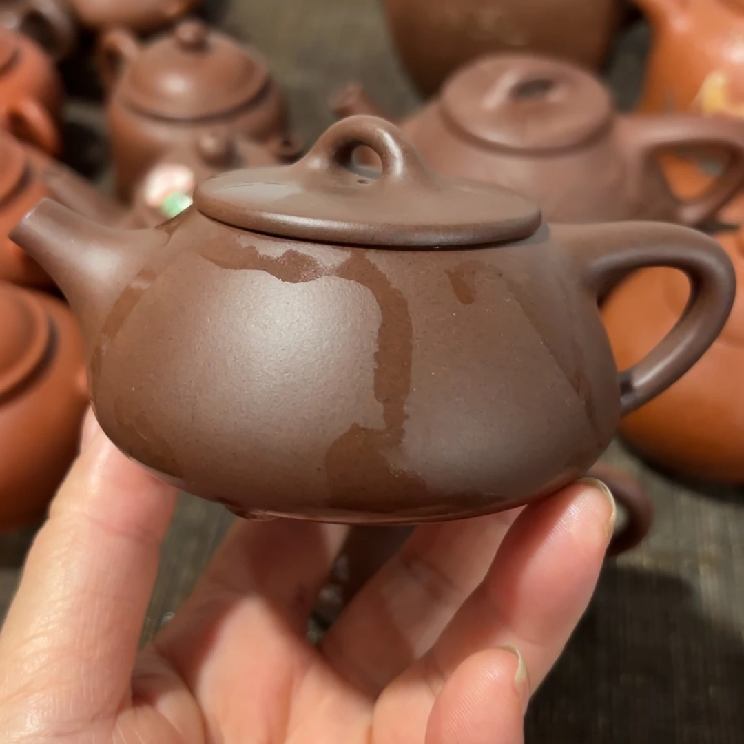 枫***紫砂茶壶紫砂和白陶是世界的主要产品