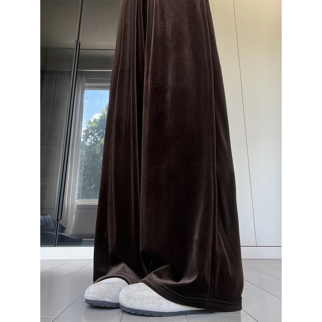 咖色金丝绒阔腿裤女秋2025新款垂感高腰显瘦小个子垂感慵懒休闲裤