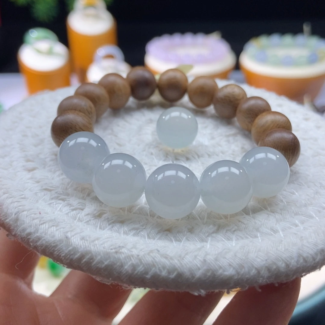 沉香木手串哀*冰种圆珠12+