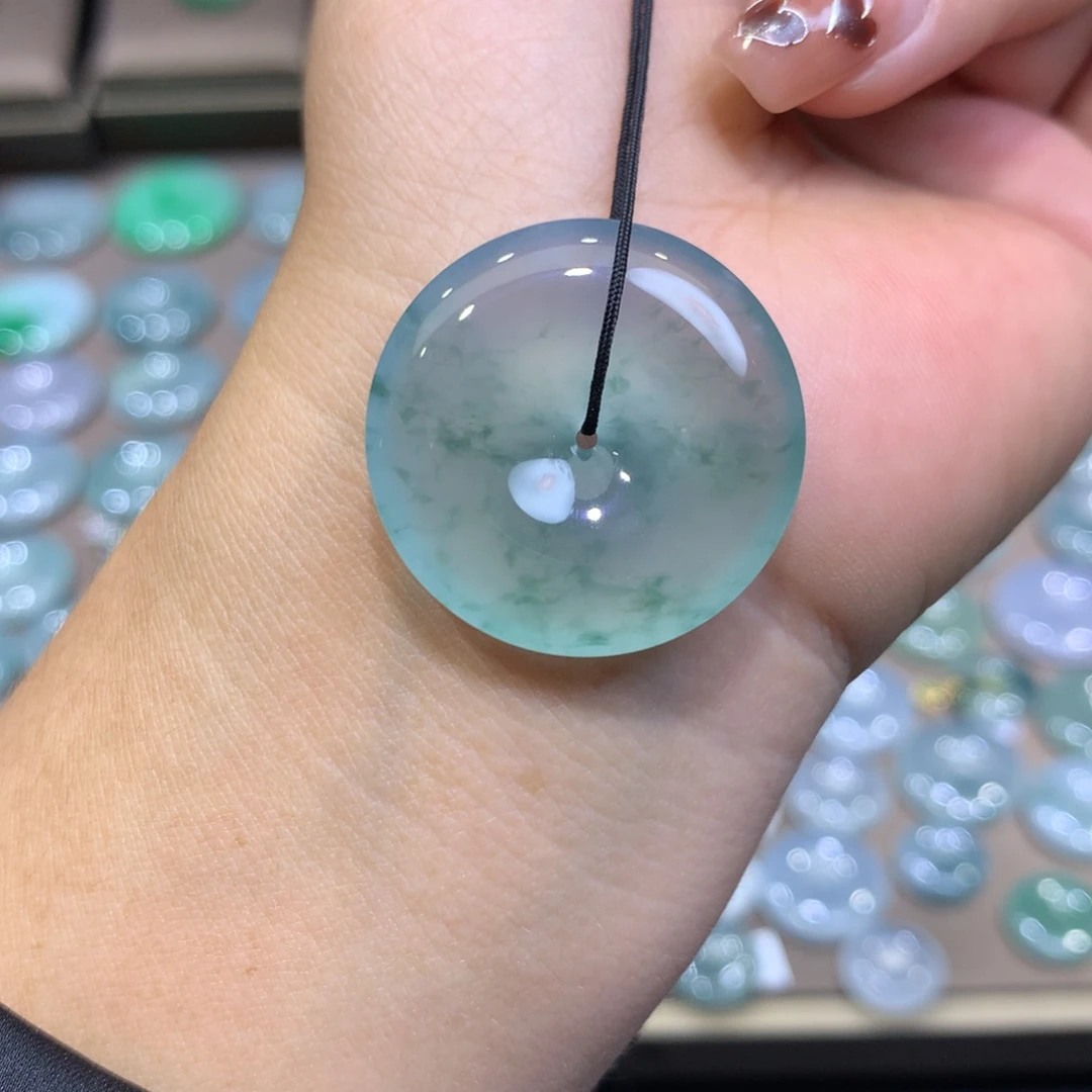 翡翠未镶嵌颈饰平安扣27.7*5.8