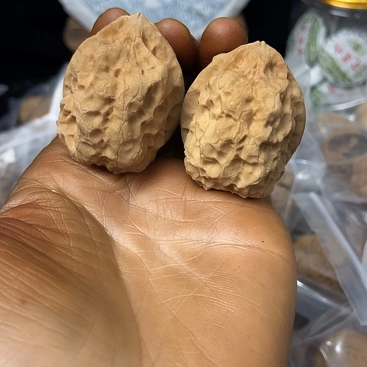 把件文玩核桃云南铁核桃基地67