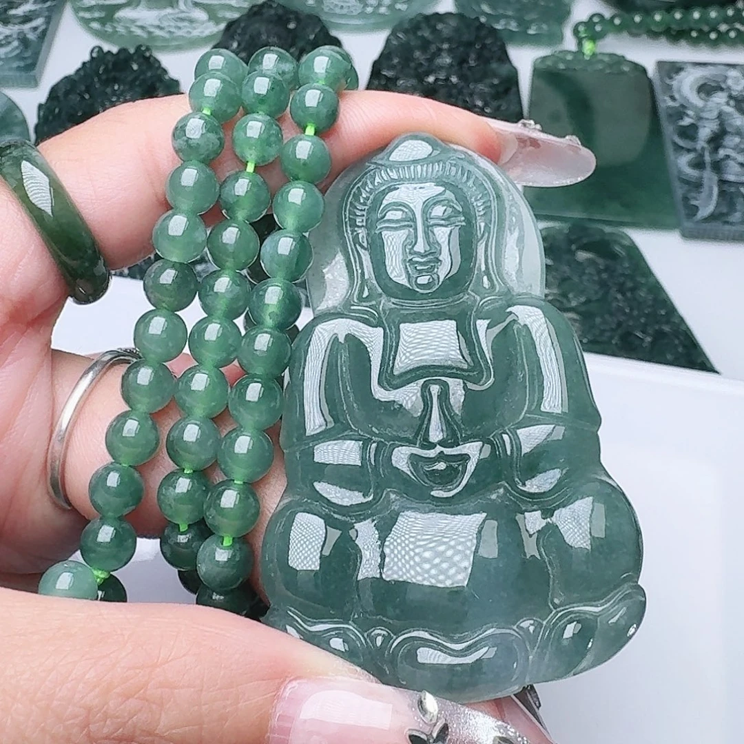 翡翠未镶嵌颈饰天然的A货翡翠多样性发其一