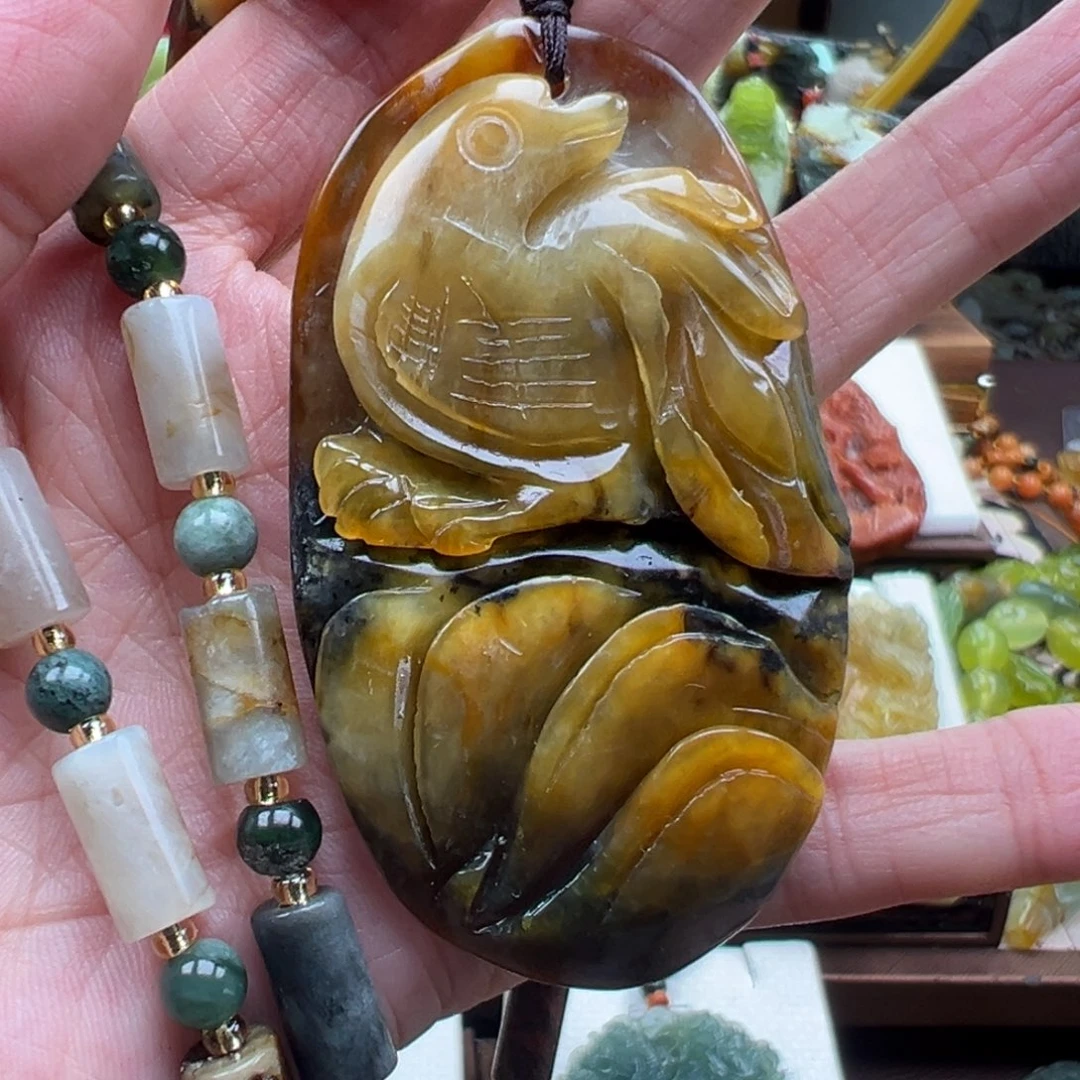 岫玉未镶嵌挂件挂件