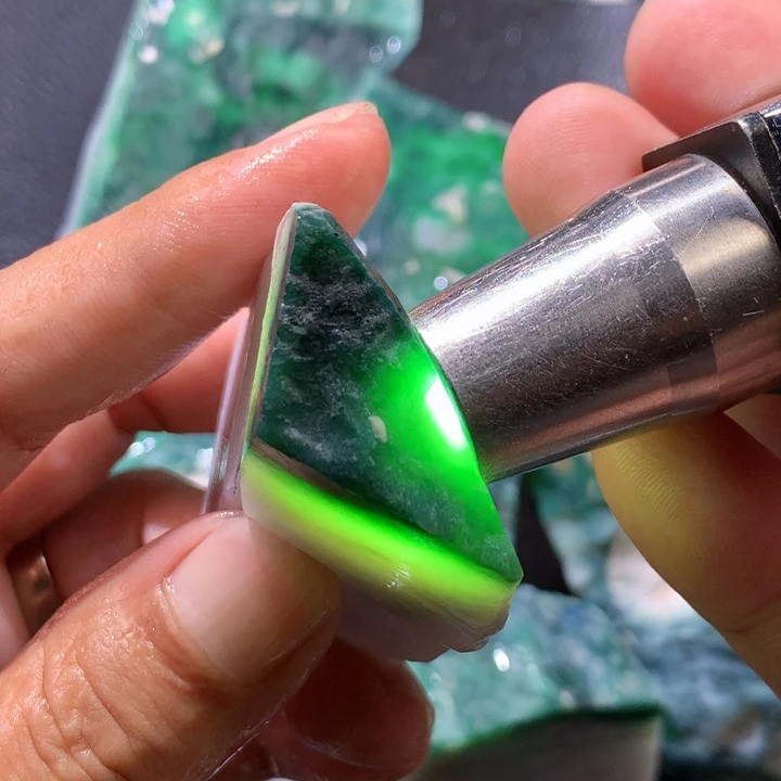 颈饰未镶嵌翡翠缅甸天然翡翠片料牌子珠子平安扣