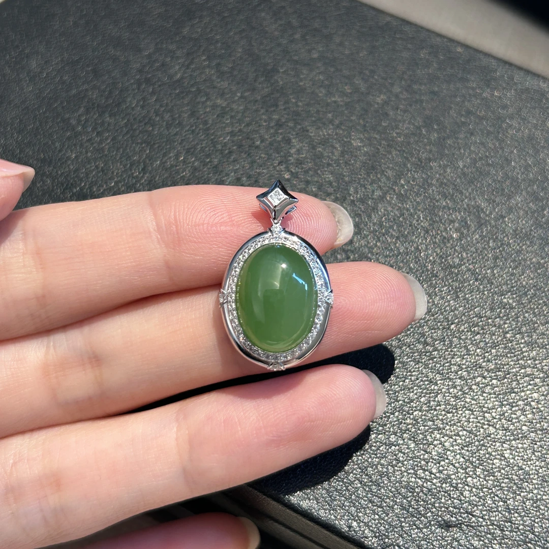 和田玉吊坠 245358