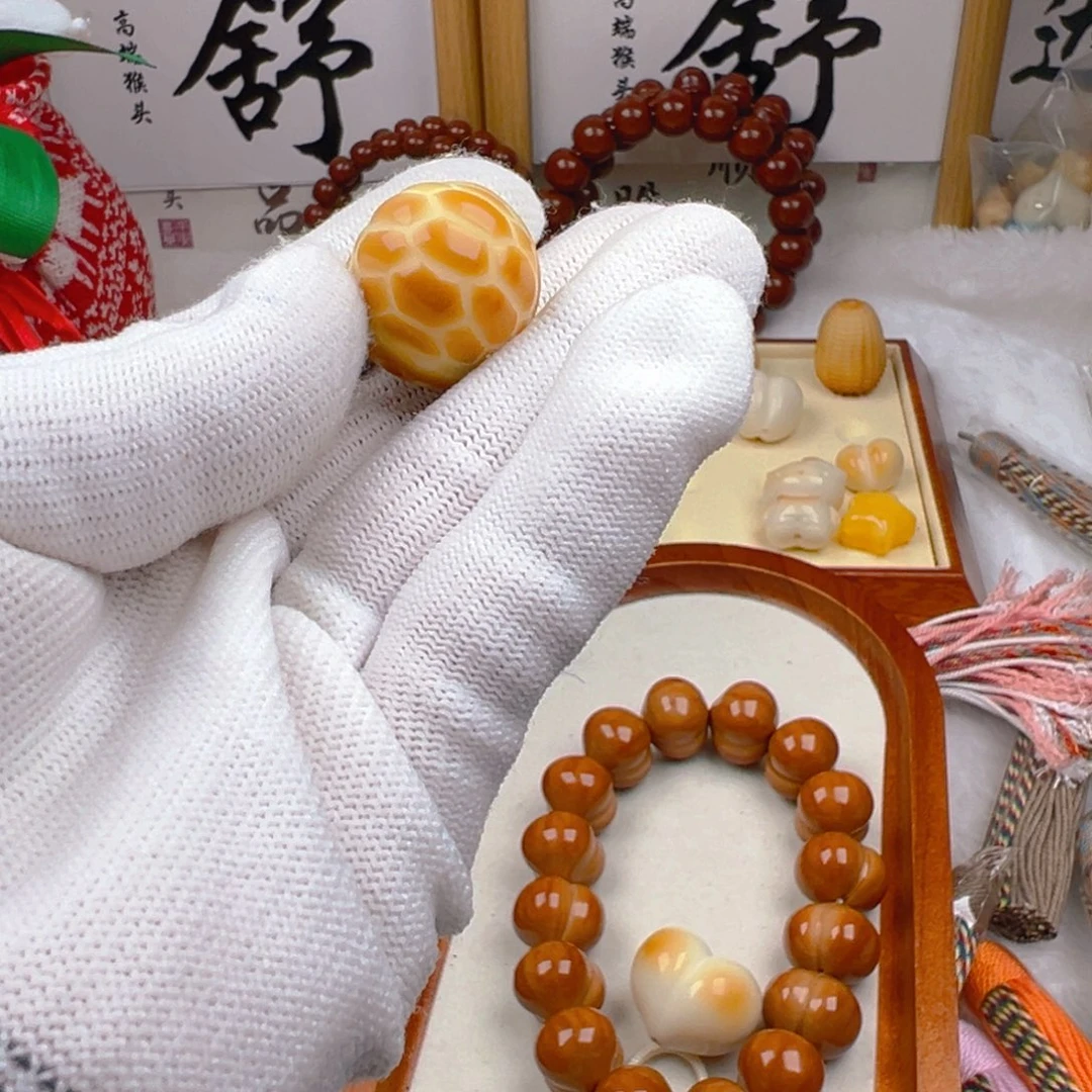 娘***子吊坠猴头核桃富家