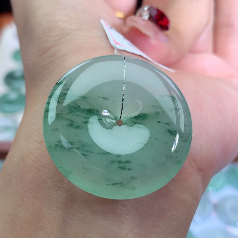 【闪购商品】翡翠吊坠(不含链)未镶嵌