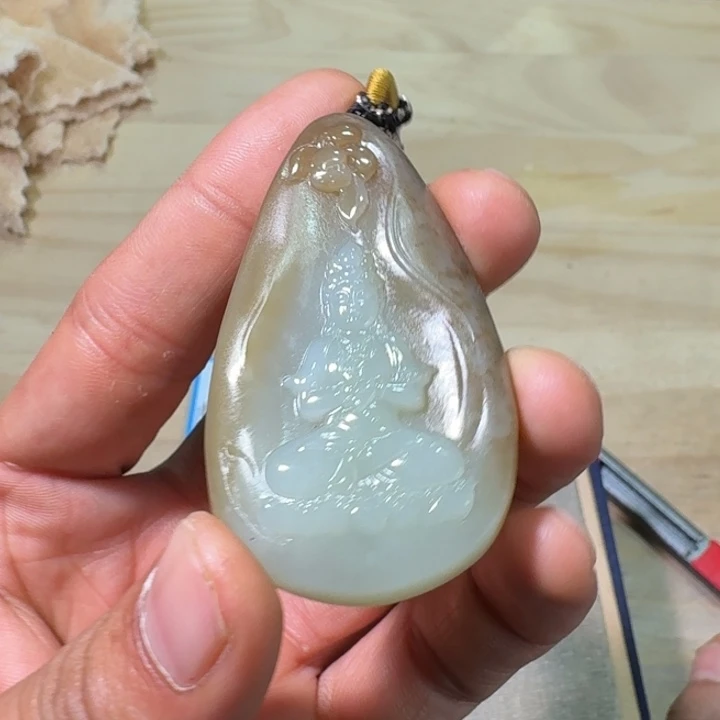 未镶嵌和田玉（糖玉）挂件
