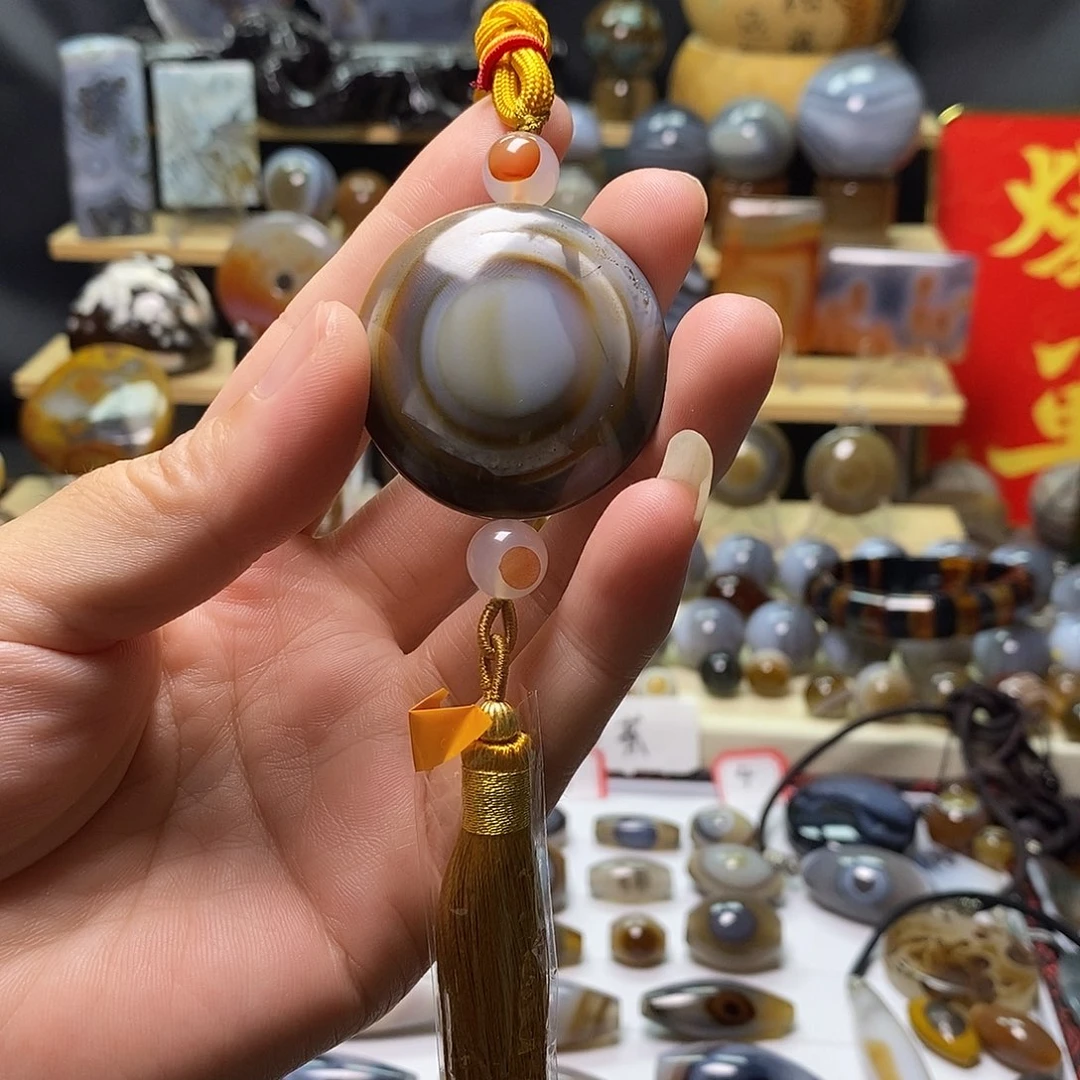 未镶嵌颈饰玛瑙/玉髓挂件