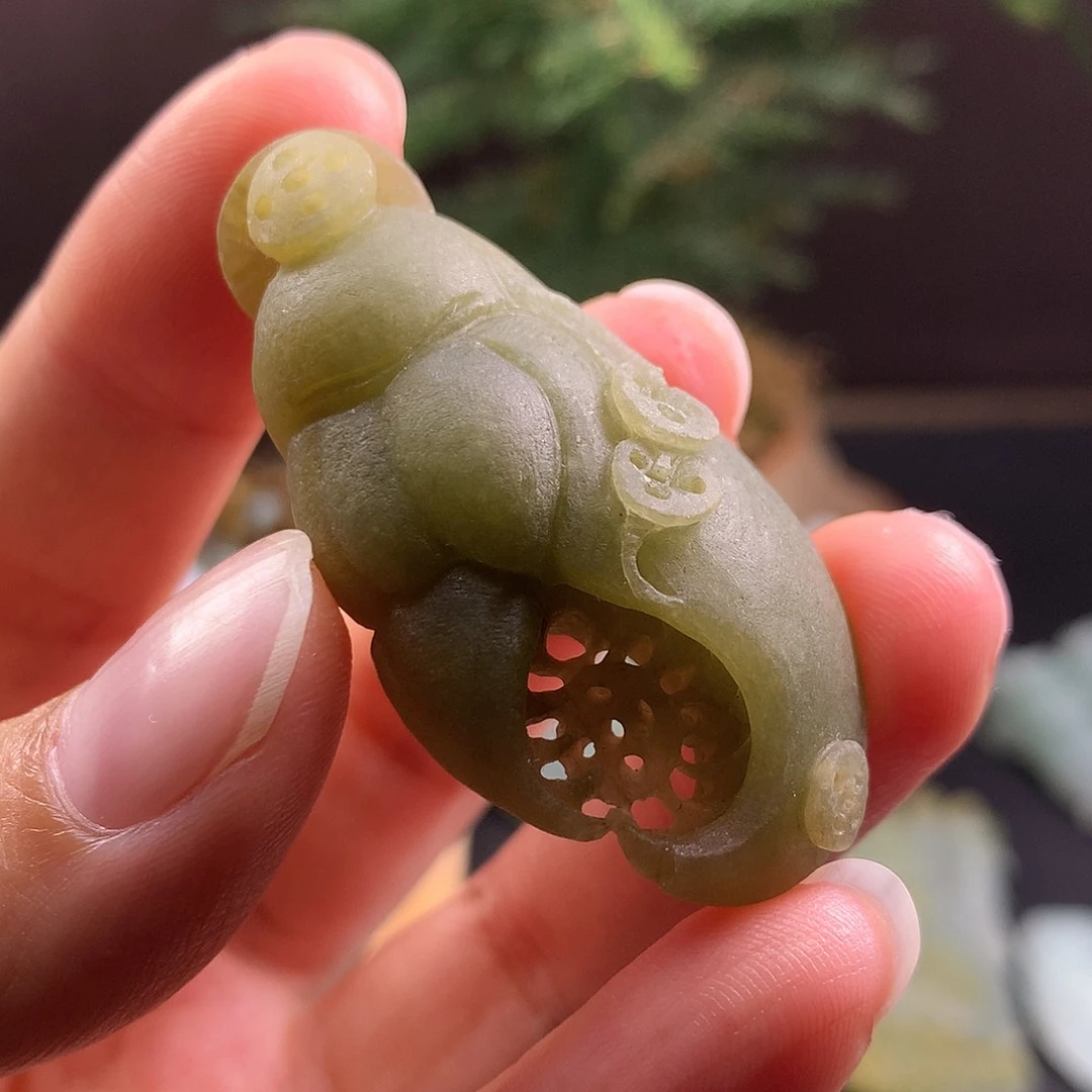未镶嵌定制翡翠蟹
