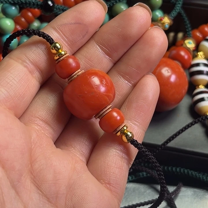 颈饰琉璃茂*琉璃………….