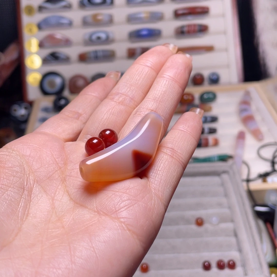 玛瑙/玉髓珠宝奇石未镶嵌是***呀