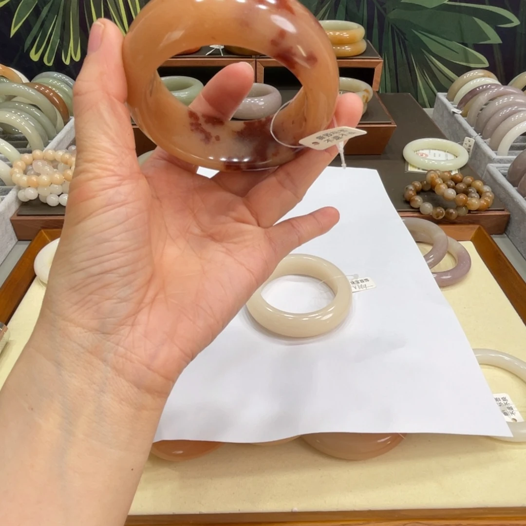墨***墨石英岩玉未镶嵌手镯