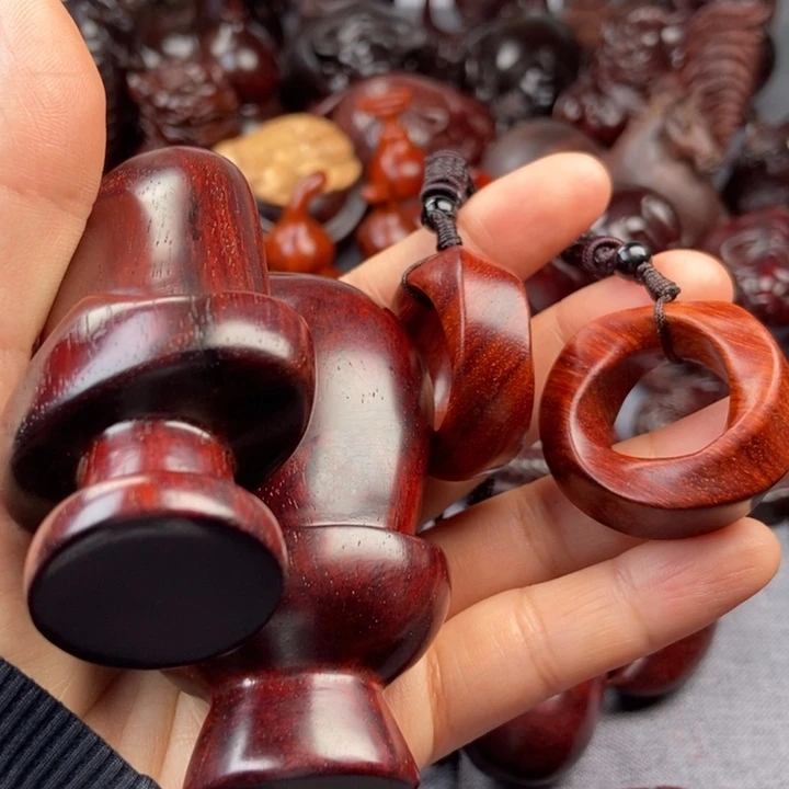 檀香紫檀（小叶紫檀）汤**$