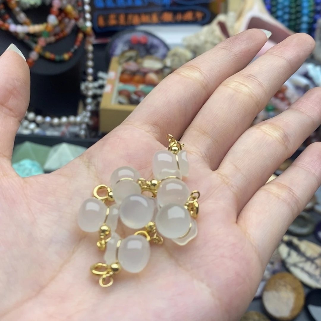 玛瑙/玉髓未镶嵌珠宝半成品一个福袋9×10 A22