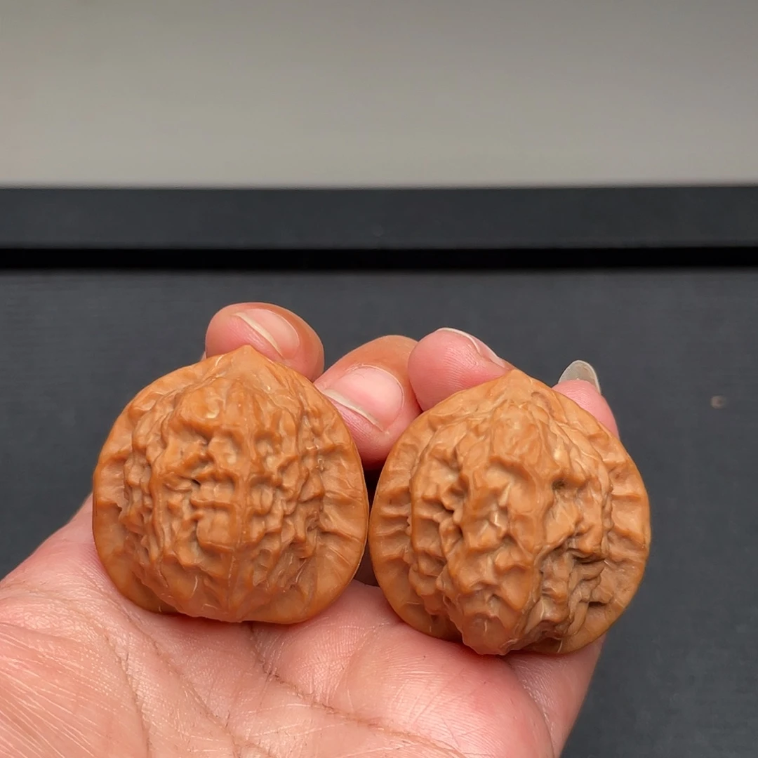 把件猴头核桃37×37全品头茬瓷娃娃XM3482